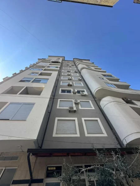 Shkembi Kavajes, shes apartament 1+1+Ballkon Kati 3, 75 m² 145.000 € (Shkembi i kavajes Durrës)