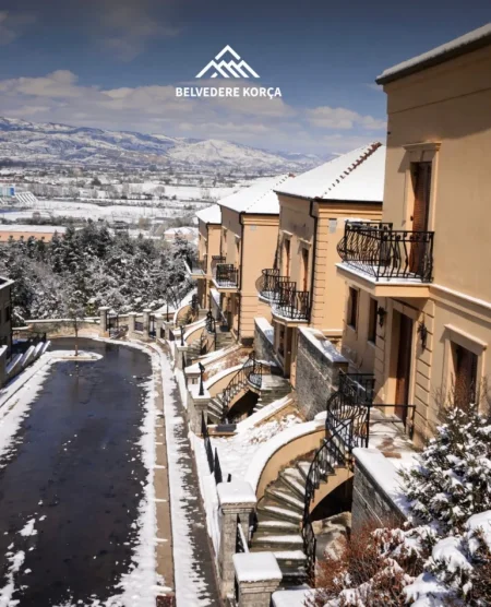 Tirane, shitet Vile Kati 4, 250 m² 315.000 € (KORCE)