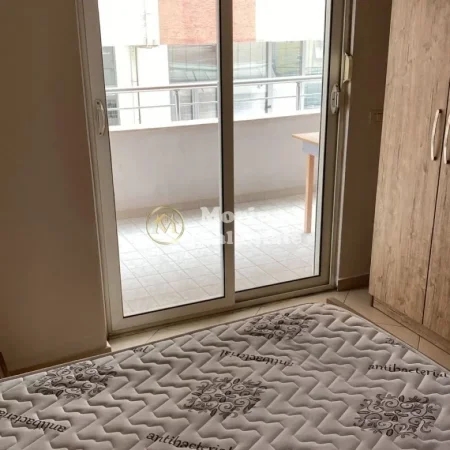 Tirane, jepet me qera apartament 2+1 Kati 3, 96 m² 540 € (Selite)