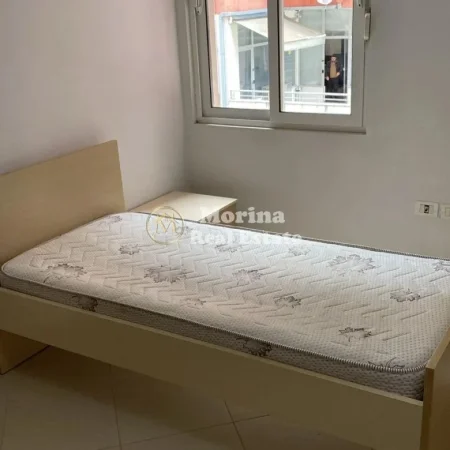 Tirane, jepet me qera apartament 2+1 Kati 3, 96 m² 540 € (Selite)