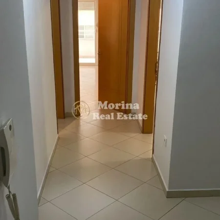 Tirane, jepet me qera apartament 2+1 Kati 3, 96 m² 540 € (Selite)