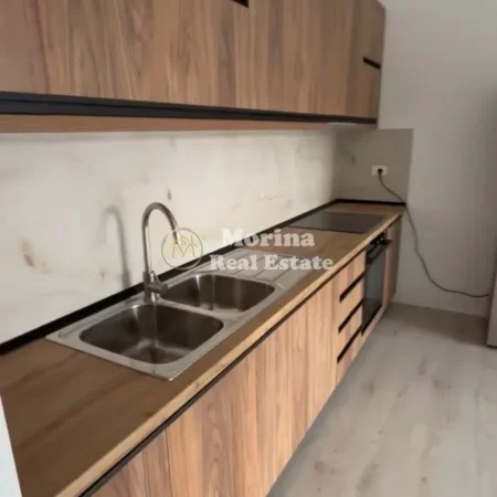 Tirane, jepet me qera apartament 2+1 Kati 9, 115 m² 550 € (Fusha Aviacionit)