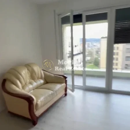 Tirane, jepet me qera apartament 2+1 Kati 9, 115 m² 550 € (Fusha Aviacionit)