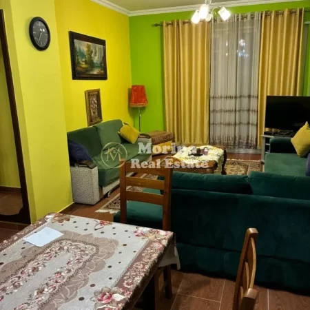 Tirane, jepet me qera apartament 1+1 Kati 1, 71 m² 500 € (21 Dhjetori)