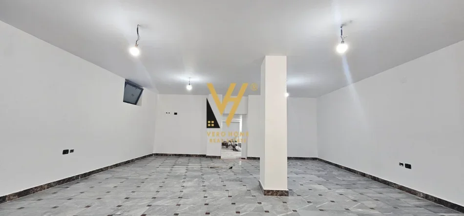 Tirane, jepet me qera ambjent biznesi Kati -1, 200 m² 3.100 € (RRUGA SAMI FRASHERI)