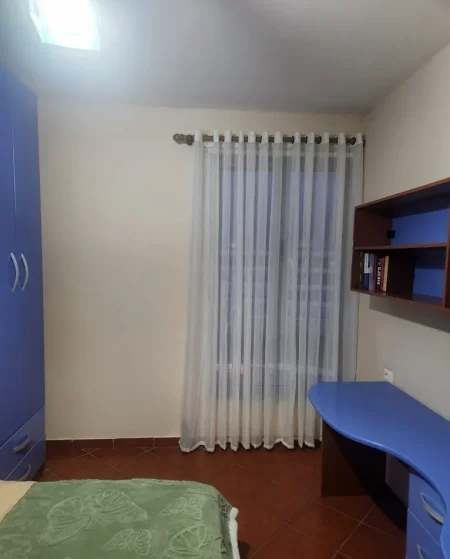 Tirane, jepet me qera apartament 1+1 Kati 4, 56 m² 570 € (IRFAN TOMINI)