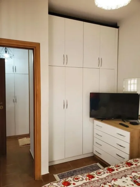 Tirane, shitet apartament 1+1 Kati 8, 60 m² 97.000 € (YZBERISHT)