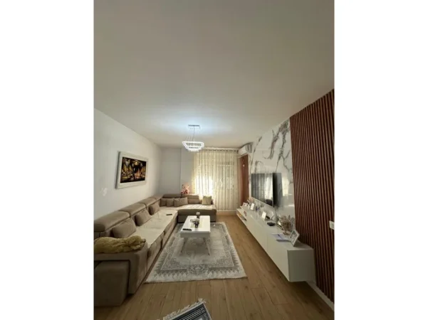 Tirane, shes apartament 2+1 Kati 2, 111 m² 155.000 € (Kompleksi Tom Doshi)