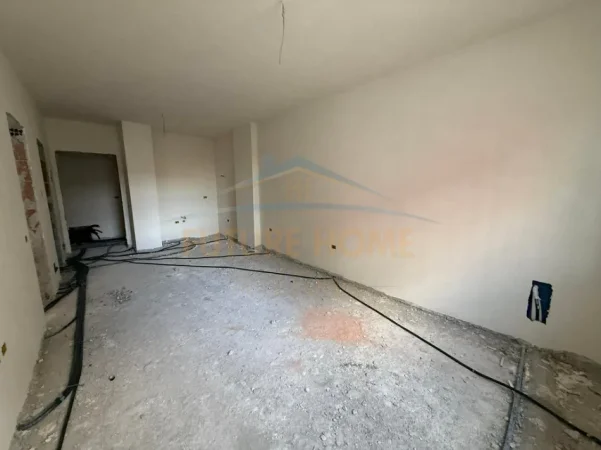 Tirane, shitet apartament 1+1+Ballkon Kati 3, 65 m² 120.000 € (Don Bosko)