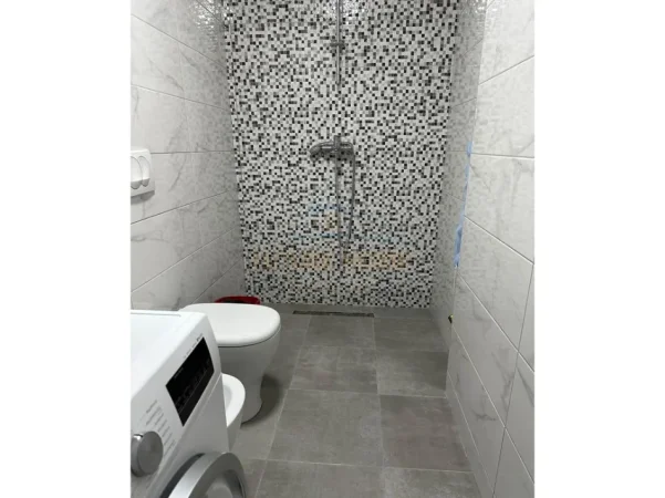 Tirane, jepet me qera apartament 1+1+Ballkon Kati 2, 73 m² 600 € (Fiori di Bosco, Don Bosko)