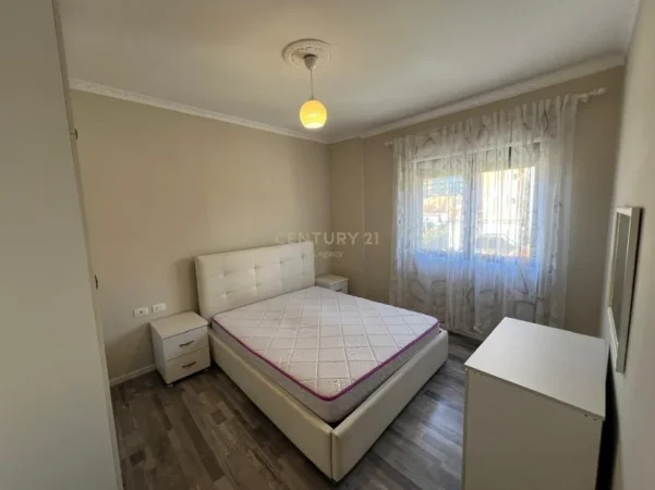 Tirane, jepet me qera apartament 2+1 Kati 2, 85 m² 550 € (Tregu Elektrik)
