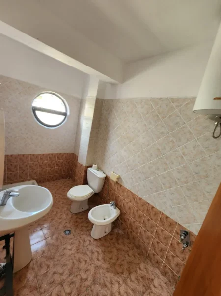 Durres, shitet apartament 1+1 Kati 7, 60 m² 90.000 € (Plazh Hekurudha)