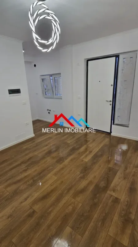 Tirane, shitet garsonier Kati 1, 29 m² 80.000 € (RRUGA SULEJMAN DELVINA)