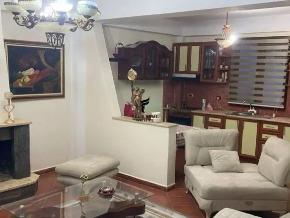 Tirane, jepet me qera apartament 2+1 Kati 3, 150 m² 650 € (ALI DEMI)