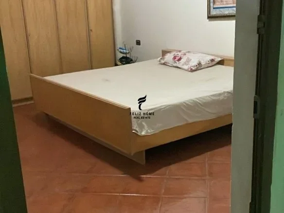 Tirane, jepet me qera apartament 2+1 Kati 3, 150 m² 650 € (ALI DEMI)