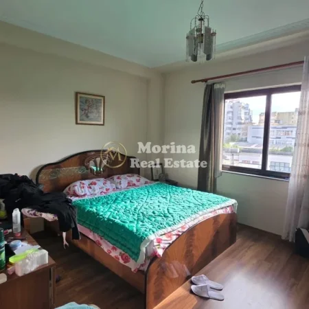 Tirane, shitet apartament 2+1 Kati 3, 100 m² 200.000 € (Brryli)