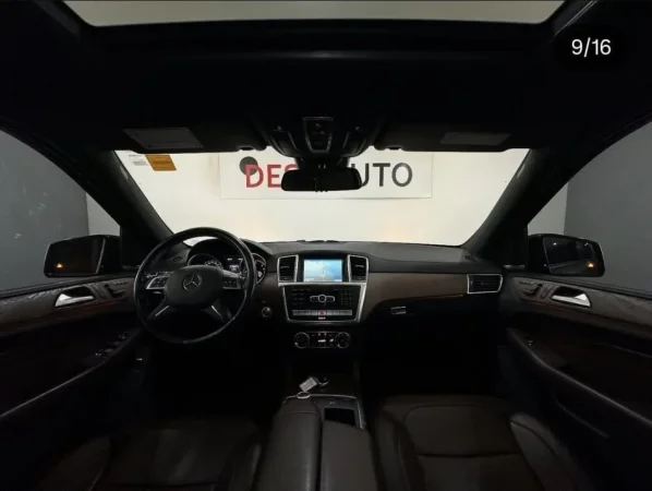 Tirane, shes makine Mercedes Nafte, e zeze automatik Klima 240.000 km 14.997 €