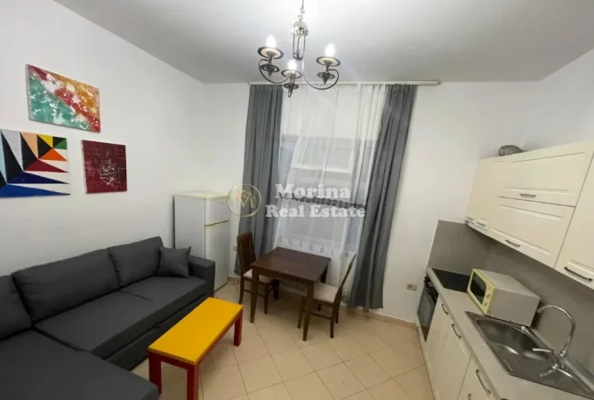 Tirane, jepet me qera shtepi 1+1 Kati 1, 50 m² 350 € (Rruga Elbasanit)