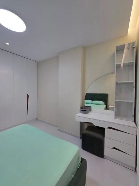 Tirane, jepet me qera apartament 1+1 Kati 5, 60 m² 450 € 