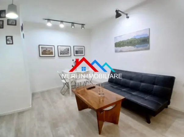 Tirane, jepet me qera apartament 1+1+Ballkon Kati 2, 45 m² 470 € (RRUGA E DURRESIT)