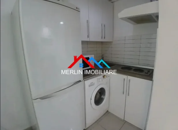 Tirane, jepet me qera apartament 1+1+Ballkon Kati 2, 45 m² 470 € (RRUGA E DURRESIT)
