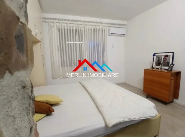 Tirane, jepet me qera apartament 1+1+Ballkon Kati 2, 45 m² 470 € (RRUGA E DURRESIT)