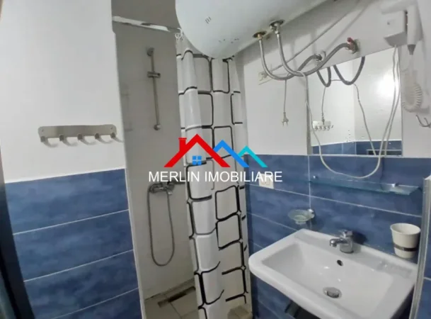 Tirane, jepet me qera apartament 1+1+Ballkon Kati 2, 45 m² 470 € (RRUGA E DURRESIT)