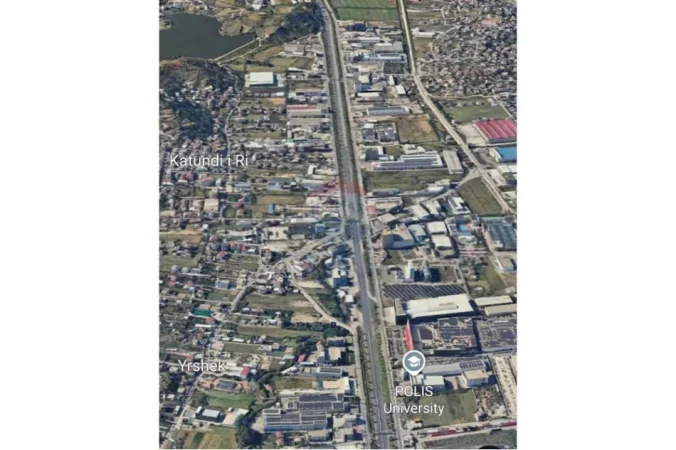 Tirane, shitet , 6.453 m² (Zona Industriale)