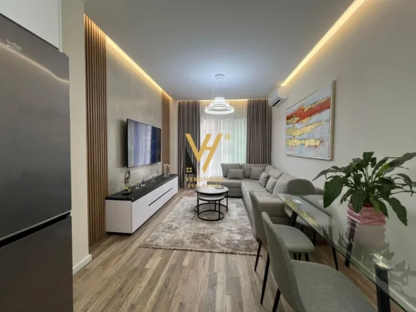 Tirane, jepet me qera apartament 1+1+Ballkon Kati 4, 70 m² 900 € (RRUGA E KOSOVAREVE)