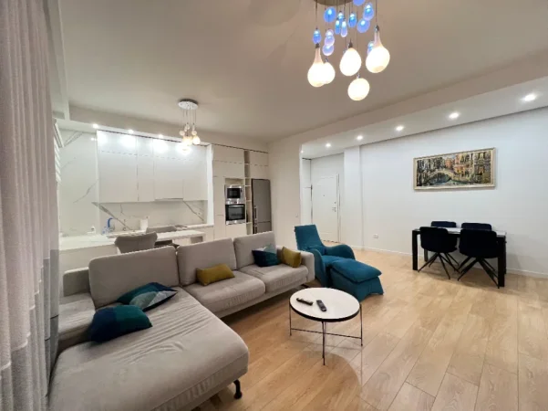 Tirane, jepet me qera apartament 2+1 Kati 3, 110 m² 1.200 € (Kompleksi Delijorgji)