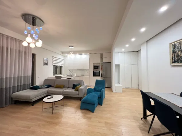 Tirane, jepet me qera apartament 2+1 Kati 3, 110 m² 1.200 € (Kompleksi Delijorgji)