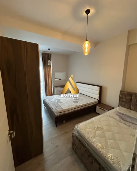 Tirane, jepet me qera apartament 1+1+Aneks+Ballkon Kati 3, 85 m² (Rruga Anibal Basha)