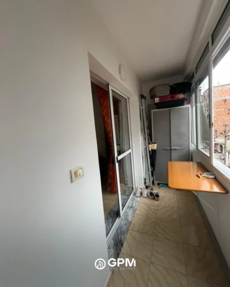 Tirane, jepet me qera apartament 1+1 Kati 3, 600 € 