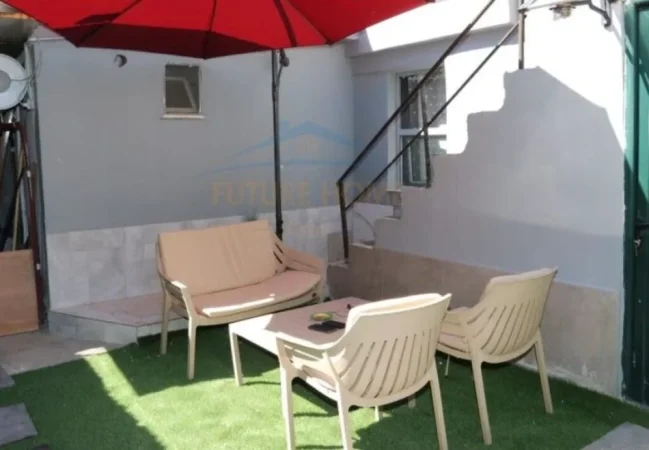 Tirane, jepet me qera apartament 1+1 Kati 0, 38 m² 420 € (laprake)