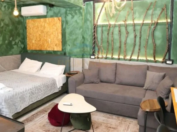 Tirane, jepet me qera apartament 1+1 Kati 0, 38 m² 420 € (laprake)