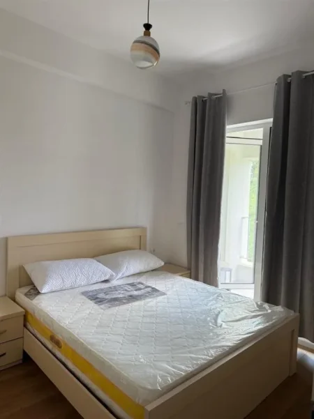 Shqiperi, jepet me qera 2+1+Ballkon Kati 7, 70 m² 450 € (Ali Demi)