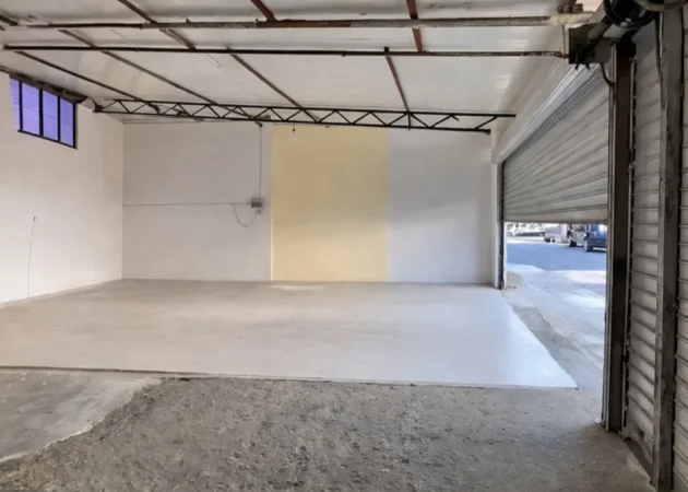 Tirane, jepet me qera magazine Kati 0, 137 m² 620 € (Rruga Ali Bakiu)