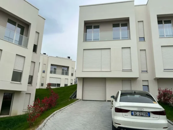 Tirane, jepet me qera Vile 2 Katshe Kati 2, 300 m² 1.300 € 