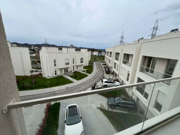 Tirane, jepet me qera Vile 2 Katshe Kati 2, 300 m² 1.300 € 