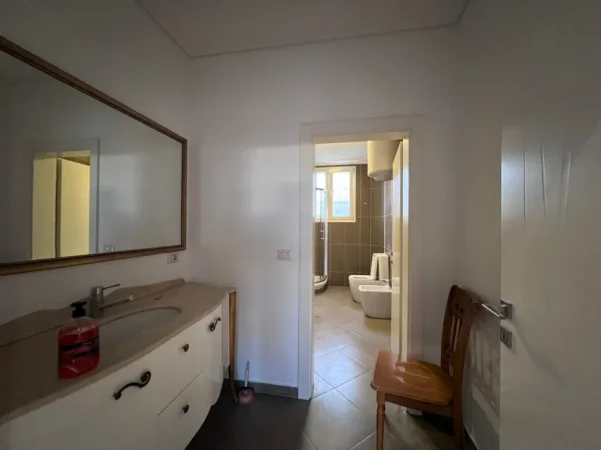 Tirane, jepet me qera apartament 3 Katshe Kati 4, 220 m² 1.500 € 