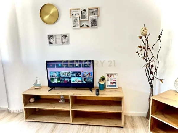 Tirane, shitet hotel Kati 6, 330 m² (Sheshi skenderbej)