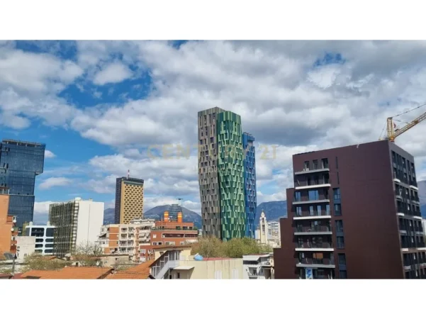 Tirane, shitet hotel Kati 6, 330 m² (Sheshi skenderbej)