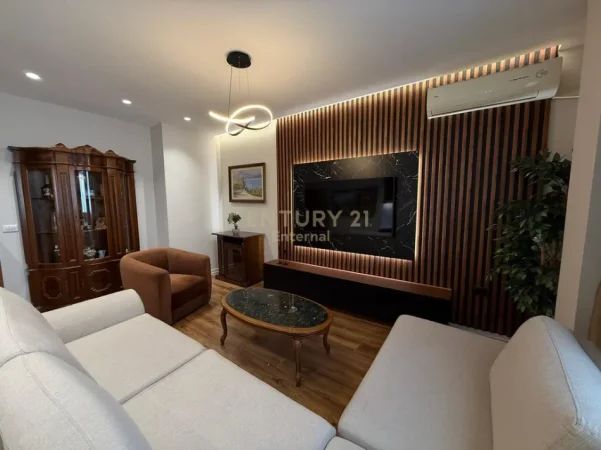 Tirane, shitet apartament 2+1+Ballkon Kati 4, 102 m² 260.000 € 