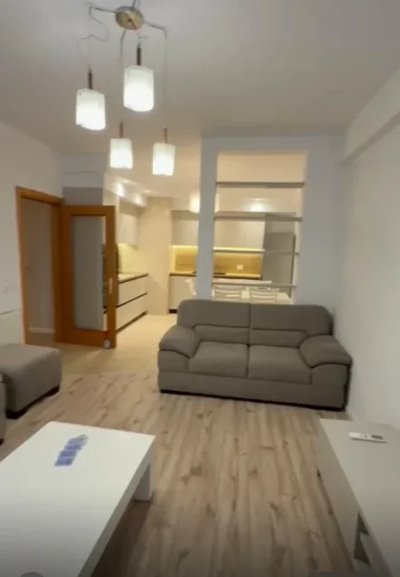 Tirane, jepet me qera apartament 1+1+Aneks+Ballkon , 57 m² 650 € (Rruga Karl Gega)
