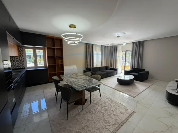 Tirane, jepet me qera apartament 2+1 Kati 1, 116 m² 1.000 € (Lake Land Residence, Farke)