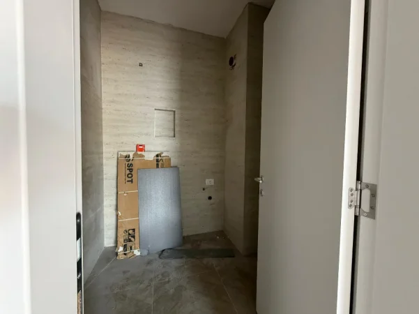 Tirane, shitet apartament 2+1+Ballkon , 95 m² 125.000 € (Ish Dogana - Tirana Entry 2)