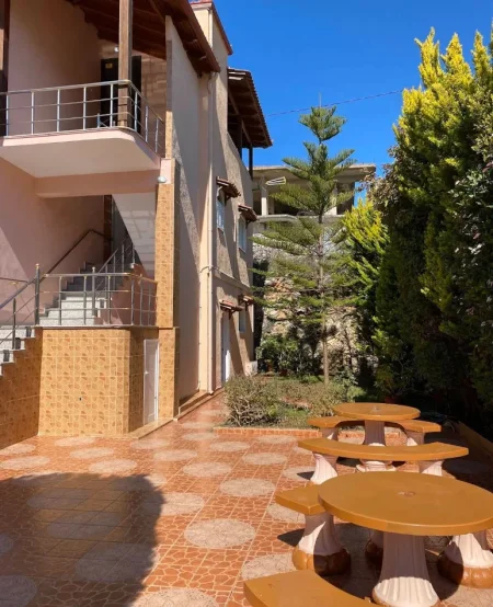 Sarande, shitet hotel , (Ksamil)