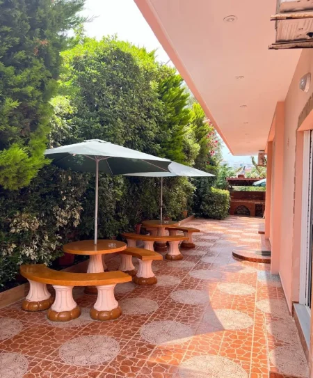 Sarande, shitet hotel , (Ksamil)