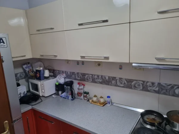 Tirane, jepet me qera nga Pronari, pa-komision apartament 2+1+Aneks+Ballkon Kati 2, 108 m² 620 €