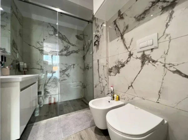 Tirane, shes apartament 3+1+Aneks+Ballkon Kati 2, 130 m² 495.000 € 